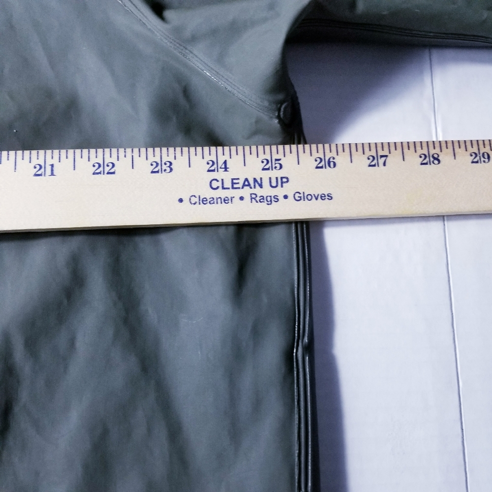 HELLY HANSEN DARK OLIVE GREEN RAINCOAT CHEST SIZE 50.5 INCHES - Picture 7 of 16